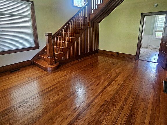 5th image of 156 Claude Ln