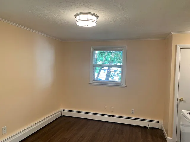 Building Photo - 52 Lawrence St #6