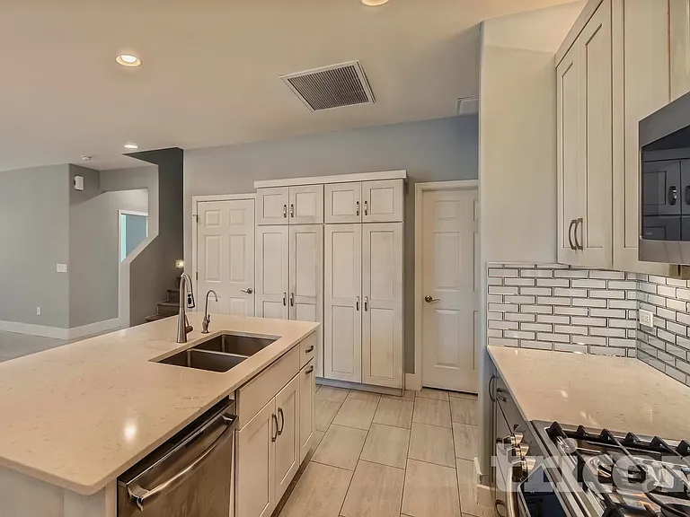 678 S Desert Haven Rd — Photo 21