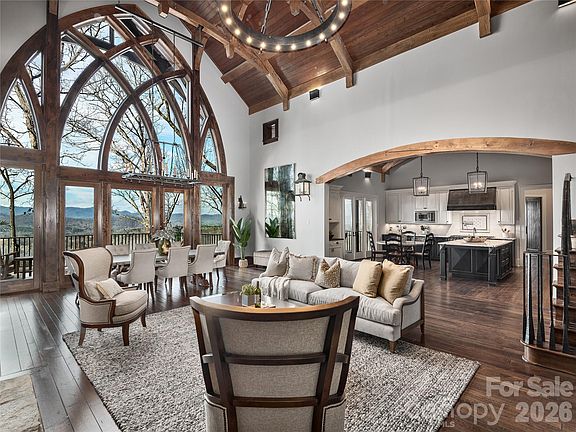 5th image of 434 Coopers Hawk Dr