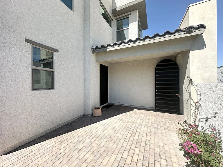 513 Monarch Ridge Ct — Photo 4