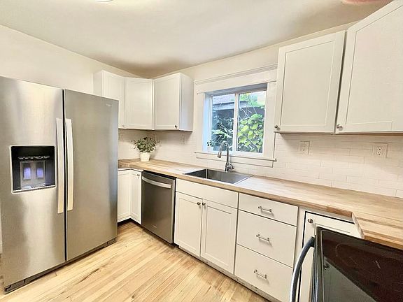 4th image of 29 Beekman St APT 1