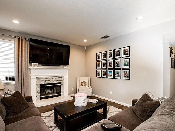 5th image of 160 Oak Creek Court