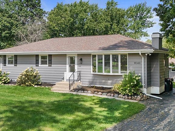 2nd image of W140 Belleview AVENUE