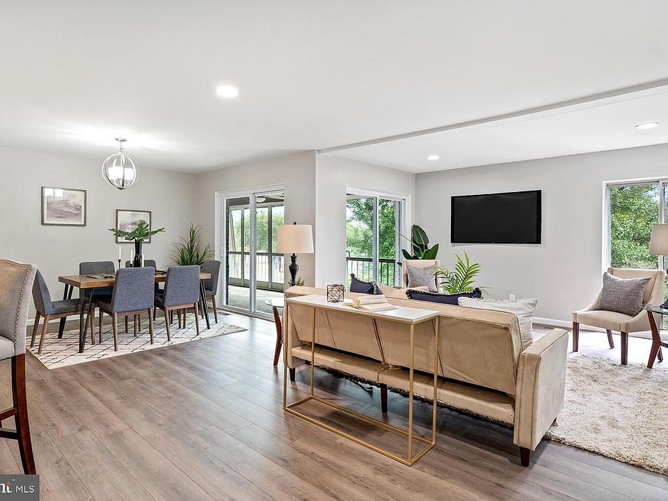 1st image of 25 Stonehenge Cir APT 12