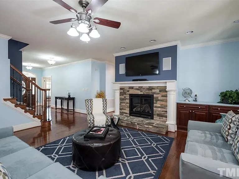 1530 Raven Wood Dr — Photo 13