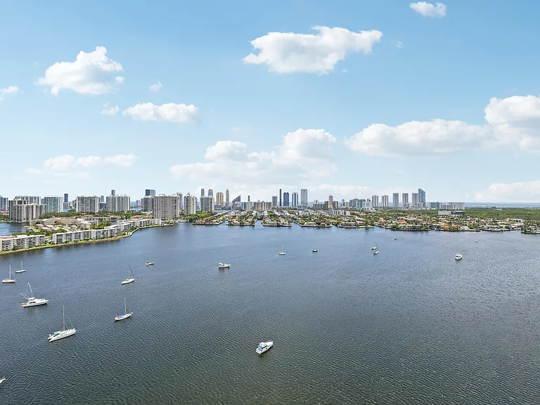 17301 Biscayne Blvd #Penthouse 7 — Photo 10