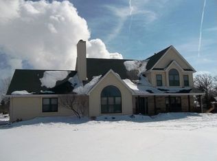 8445 E Ridge Dr, Pleasant Prairie, WI 53158