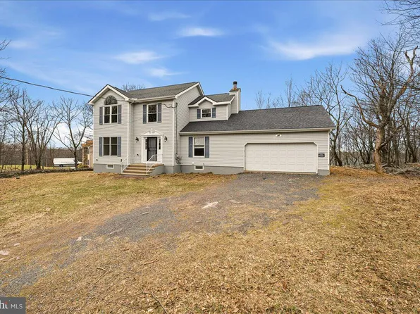 2026 Candlewood Ln, Blakeslee, PA 18610