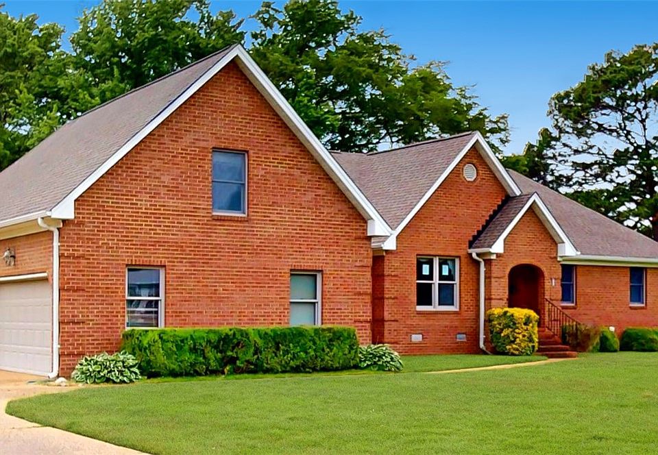 1st image of 23 Boykin Ln