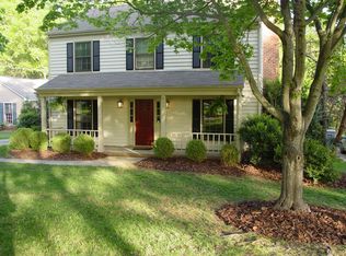 511 Heathermoor Ct, Charlotte, NC 28209