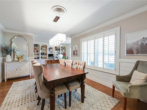 4th image of 200 Prize Oaks Dr