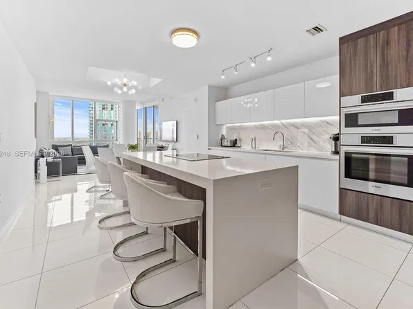 851 NE 1st Ave #2601, Miami, FL 33132