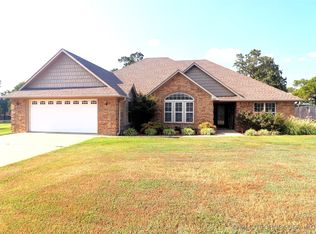 110 Wapiti, Poteau, OK 74953