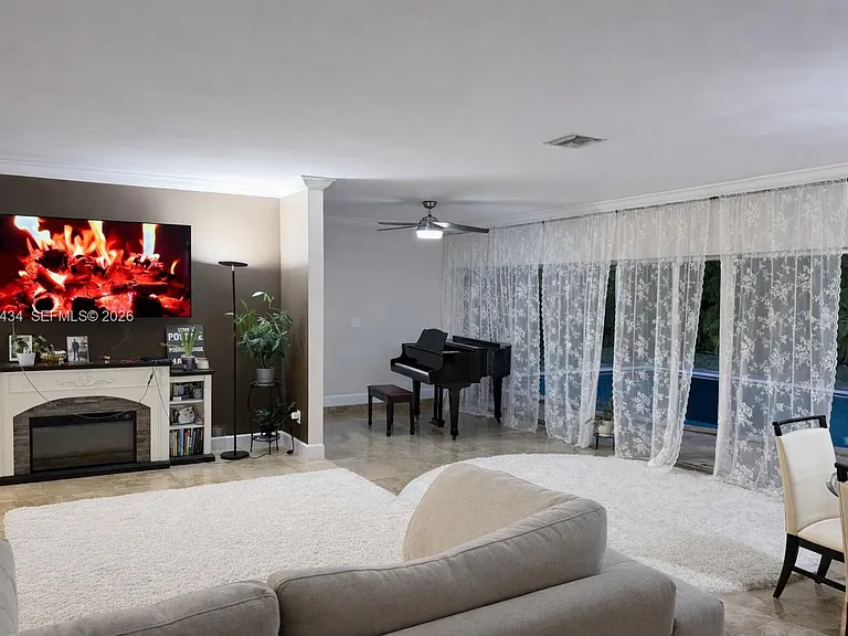 13451 SW 74th Ave — Photo 3