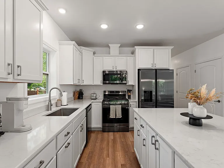 207 Twilight Dr — Photo 11