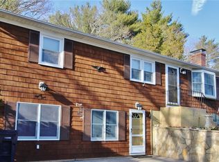 81 Meadowland Dr, North Kingstown, RI 02852