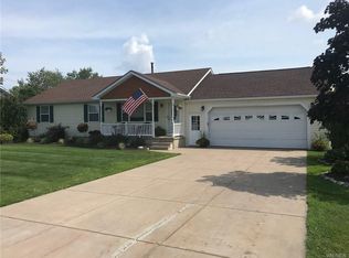 5693 Subbera Rd, Lockport, NY 14094