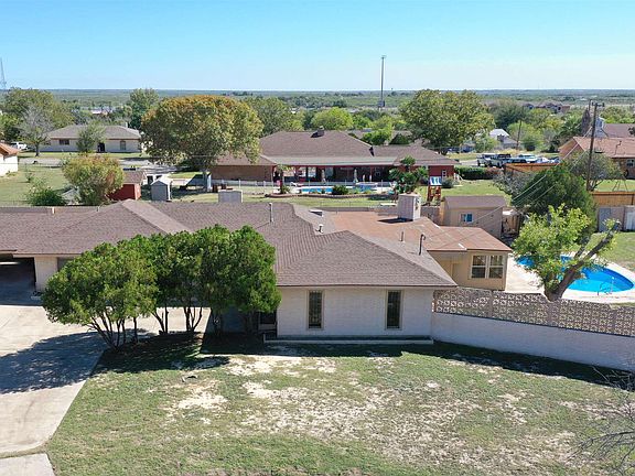 2nd image of 311 Meandering Way