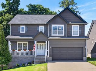 1181 Eagles Bluff Dr, Clarksville, TN 37040