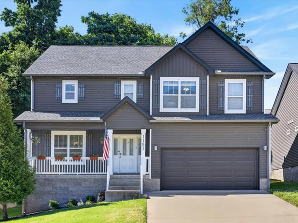 1181 Eagles Bluff Dr, Clarksville, TN 37040
