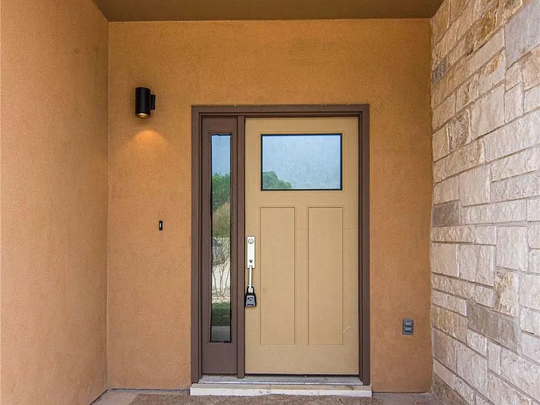 102 Conservation Dr #102 — Photo 2