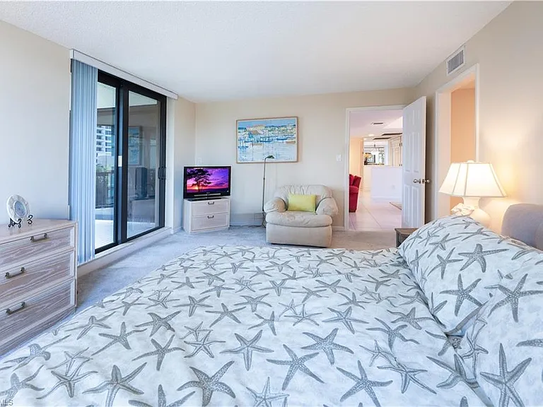 4551 Gulf Shore Blvd N #306 — Photo 21