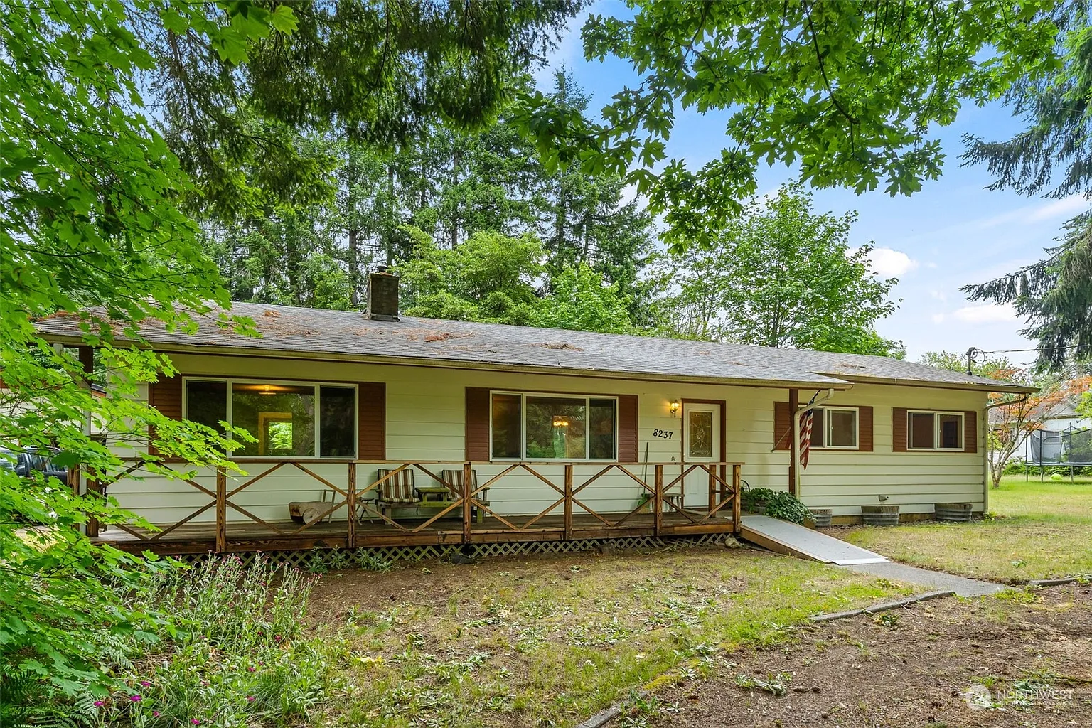 8237 Mullen Road SE photo 1