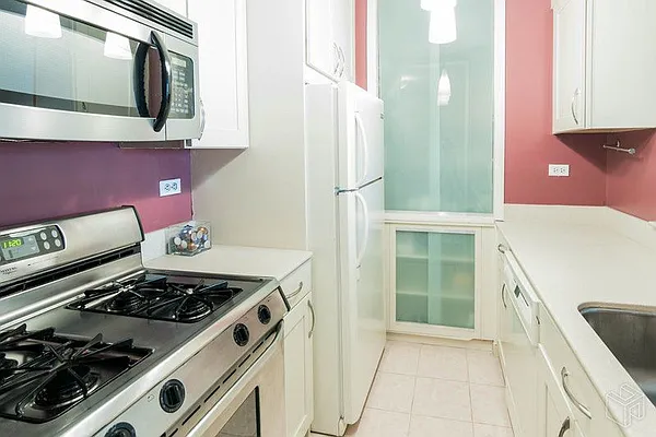 Rented by Halstead Real Estate | media 9