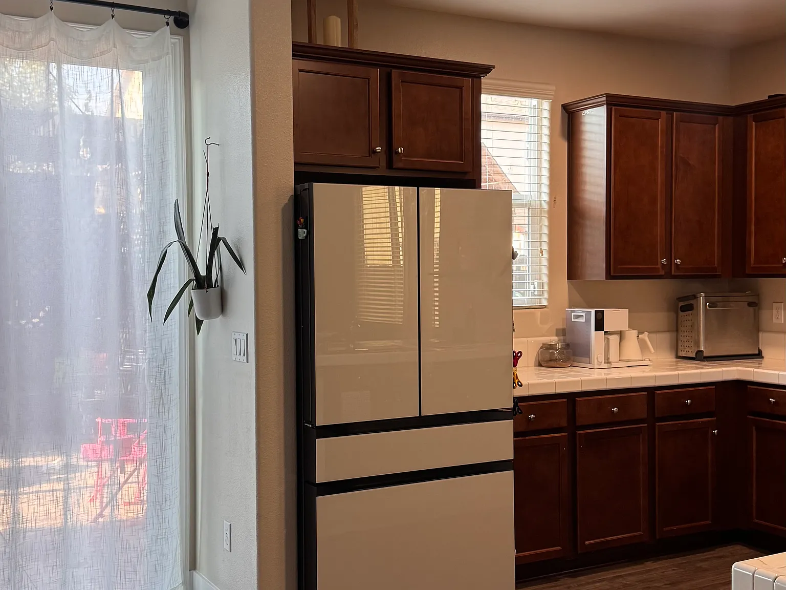 3 bed, 1498 sqft, $2,500 — Photo 3