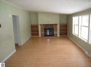 4603 Betsie River Rd, Interlochen, MI 49643