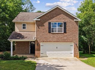 327 Brown School Rd, Maryville, TN 37804