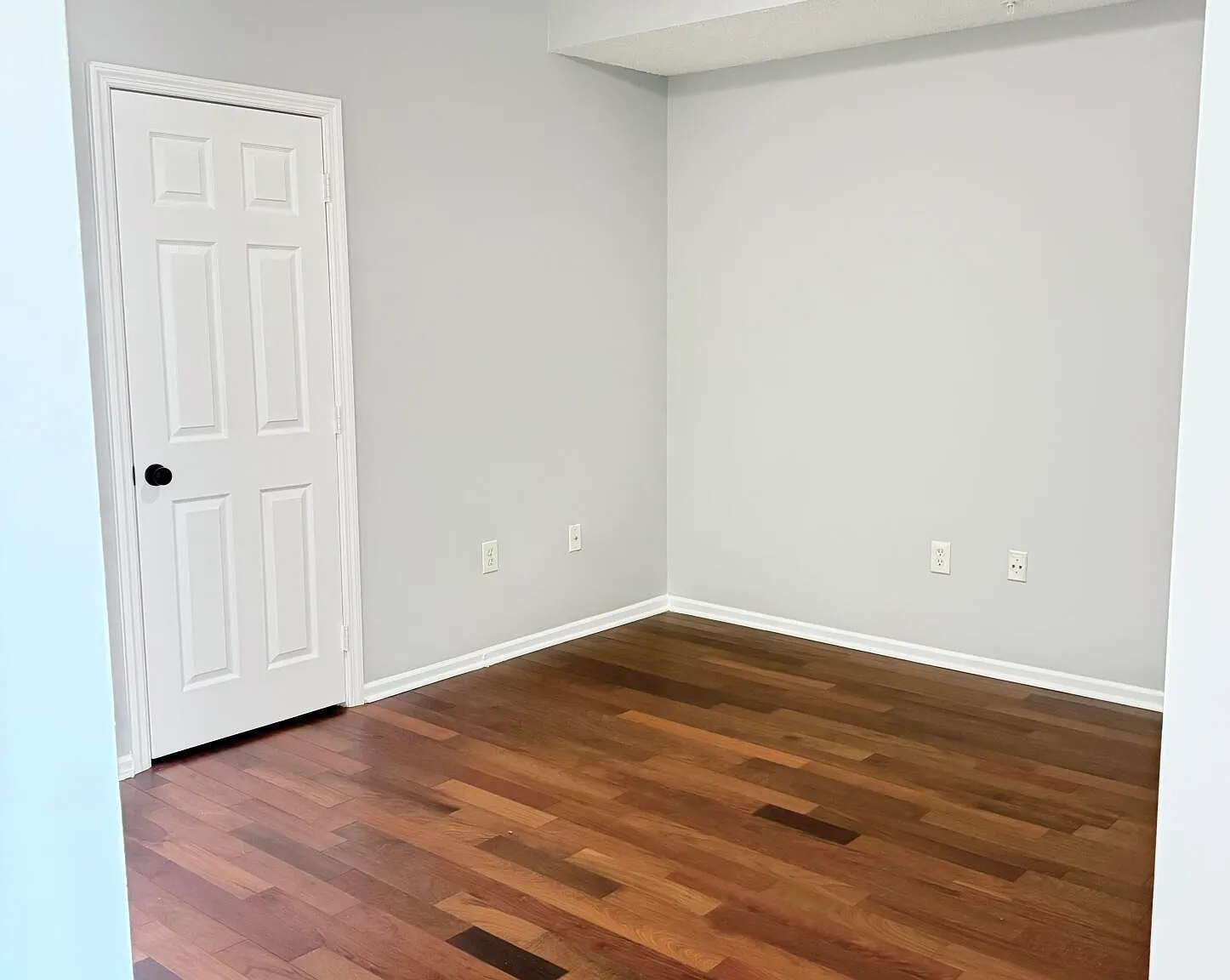 3 bed, 2.0 bath, 1113 sqft, $2,500 — Photo 4