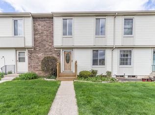 2087 Lac Du Mont Dr, Haslett, MI 48840