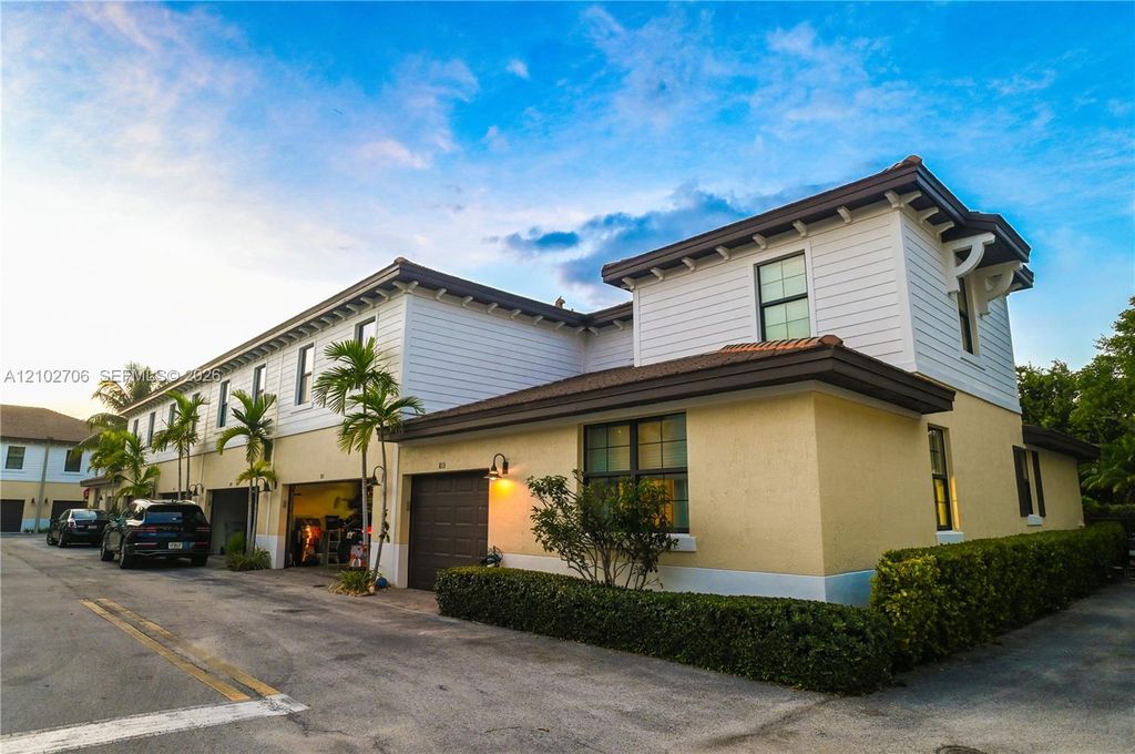 813 S Ocean Blvd, photo 3