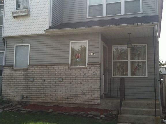 Two Bedrooms 2 car driveway