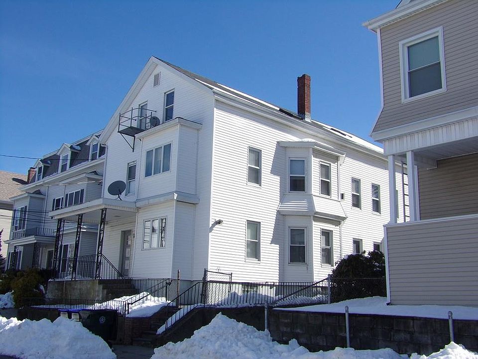 2nd image of 52 Forest St