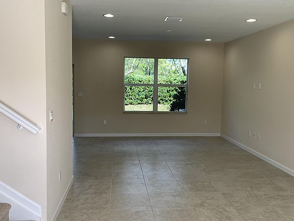 3rd image of 2261 NW Treviso Cir