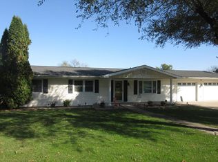 304 Rombauer Ave, Novinger, MO 63559