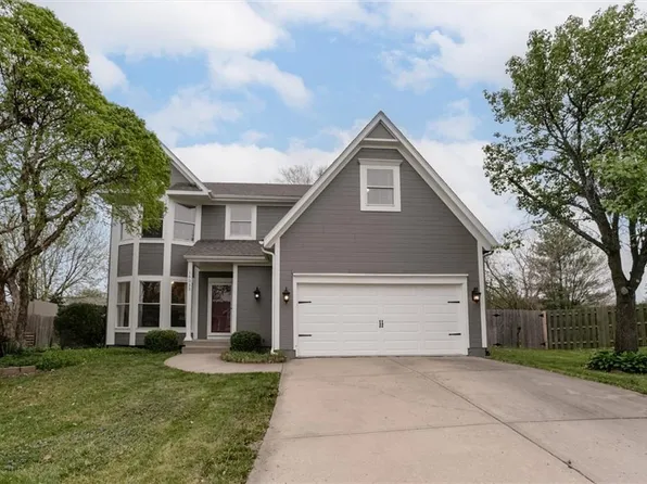 16333 S Brentwood St, Olathe, KS 66062