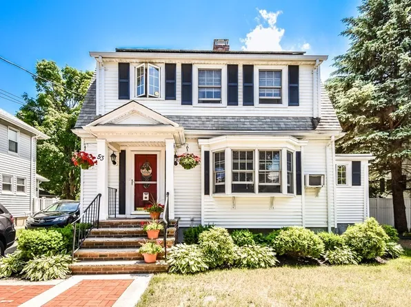 53 Russell St, Quincy, MA 02171