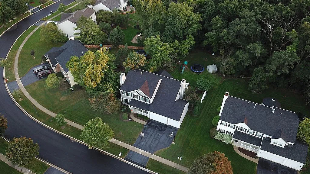 856 Mockingbird Dr photo 1