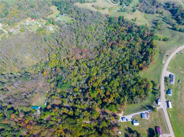 Richards Rd, Cambridge, OH 43725