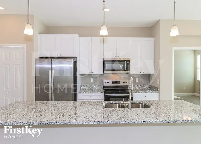 2787 Foster Rd SE — Photo 4