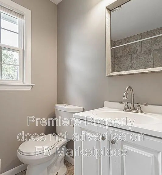 3320 S Sterling Ave — Photo 8