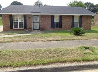 912 Alma Dr, Montgomery, AL 36108