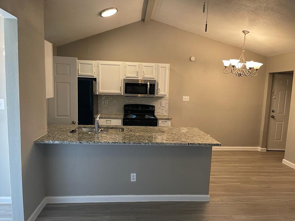 1st image of 9455 Gonzales Dr