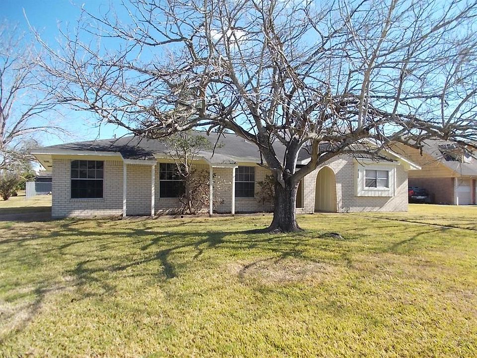1st image of 4921 Monarch Oak Ln