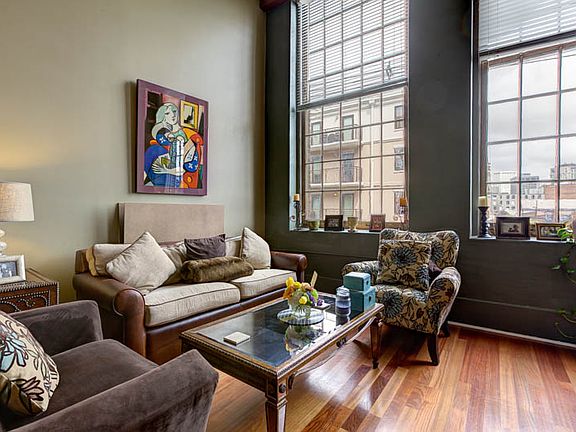 2nd image of 920 Poeyfarre St APT 215
