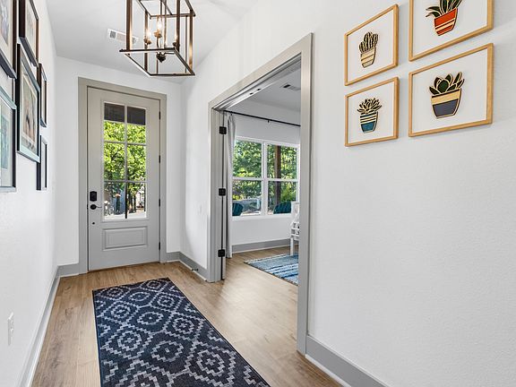 3rd image of 15 Cresta Way